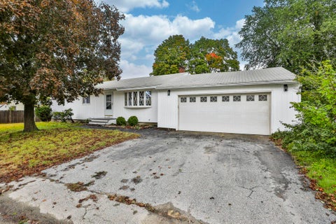 Photo of 239 Brennan Street, Manchester, NH 03109 (MLS # 5112084)