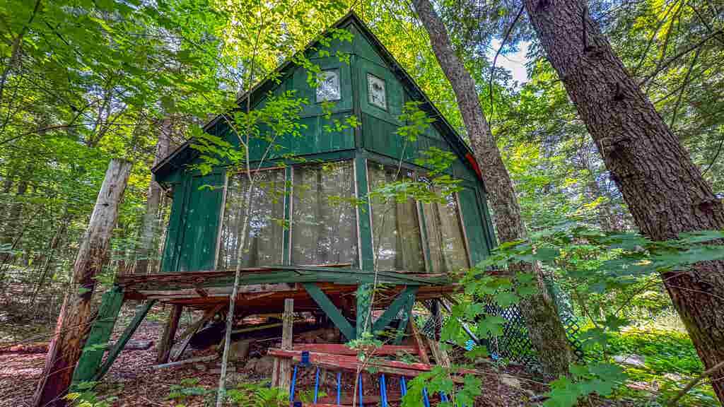 Photo of 148 Summit View Drive, Tamworth, NH 03886 (MLS # 5101504)