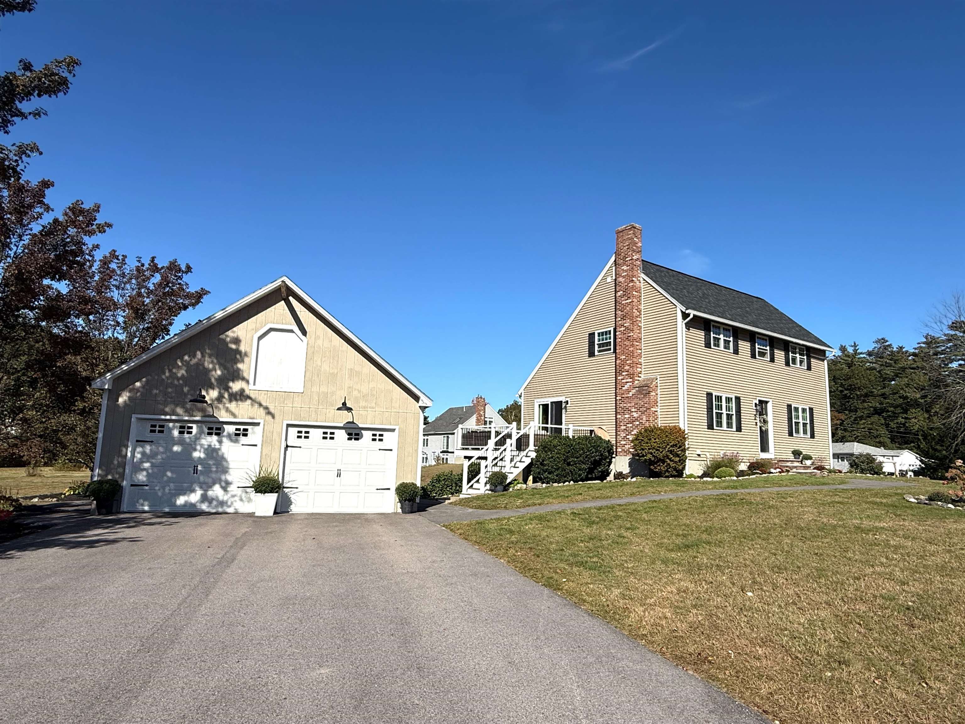 2 Meadow Road