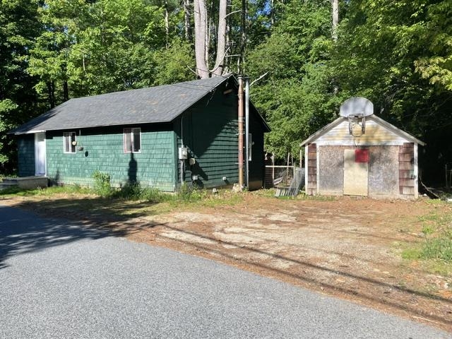 11 Wilson Pond Road