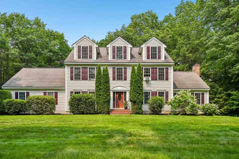 Photo of 15 Emerald Drive, Danville, NH 03819 (MLS # 5100116)