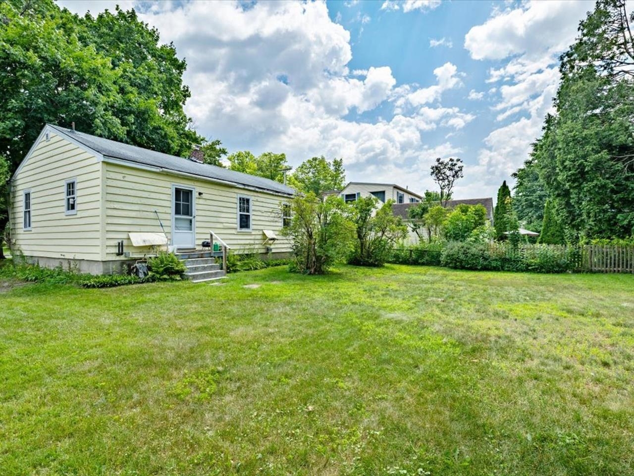 108 Iroquois Avenue