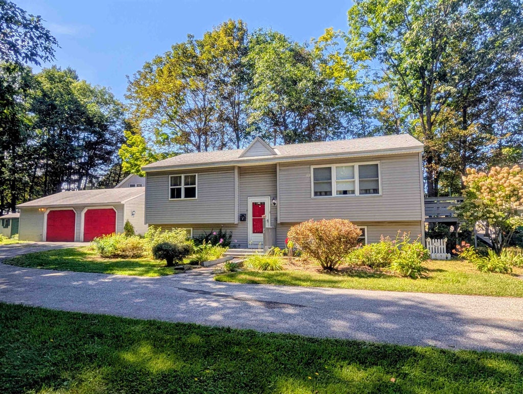 Photo of 33 Chestnut Street, Claremont, NH 03743 (MLS # 5107668)