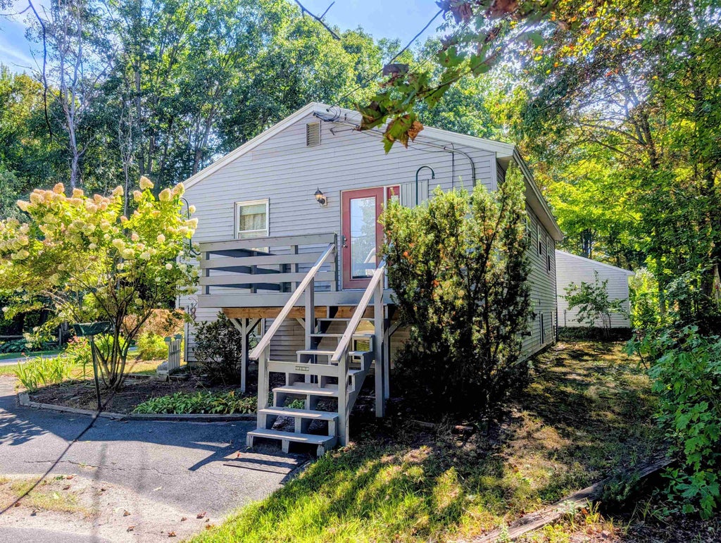 Photo of 33 Chestnut Street, Claremont, NH 03743 (MLS # 5107668)