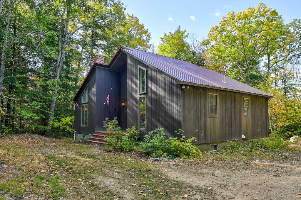 Photo of 36 Huttwil Drive, Madison, NH 03849 (MLS # 5114427)