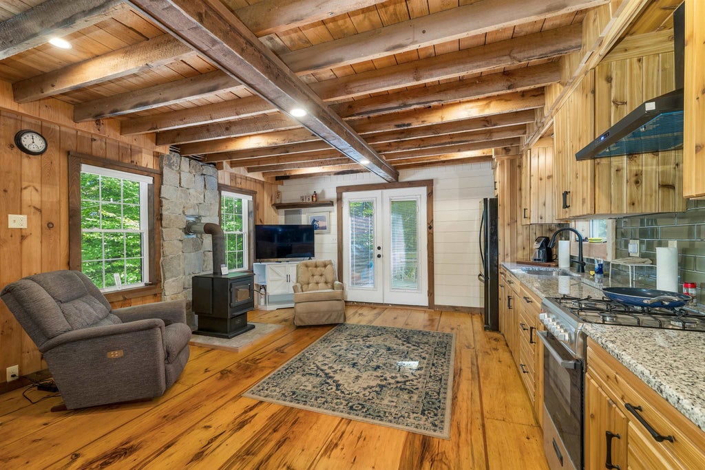 Photo of 10 Moody Pond Road, Ossipee, NH 03814 (MLS # 5111610)