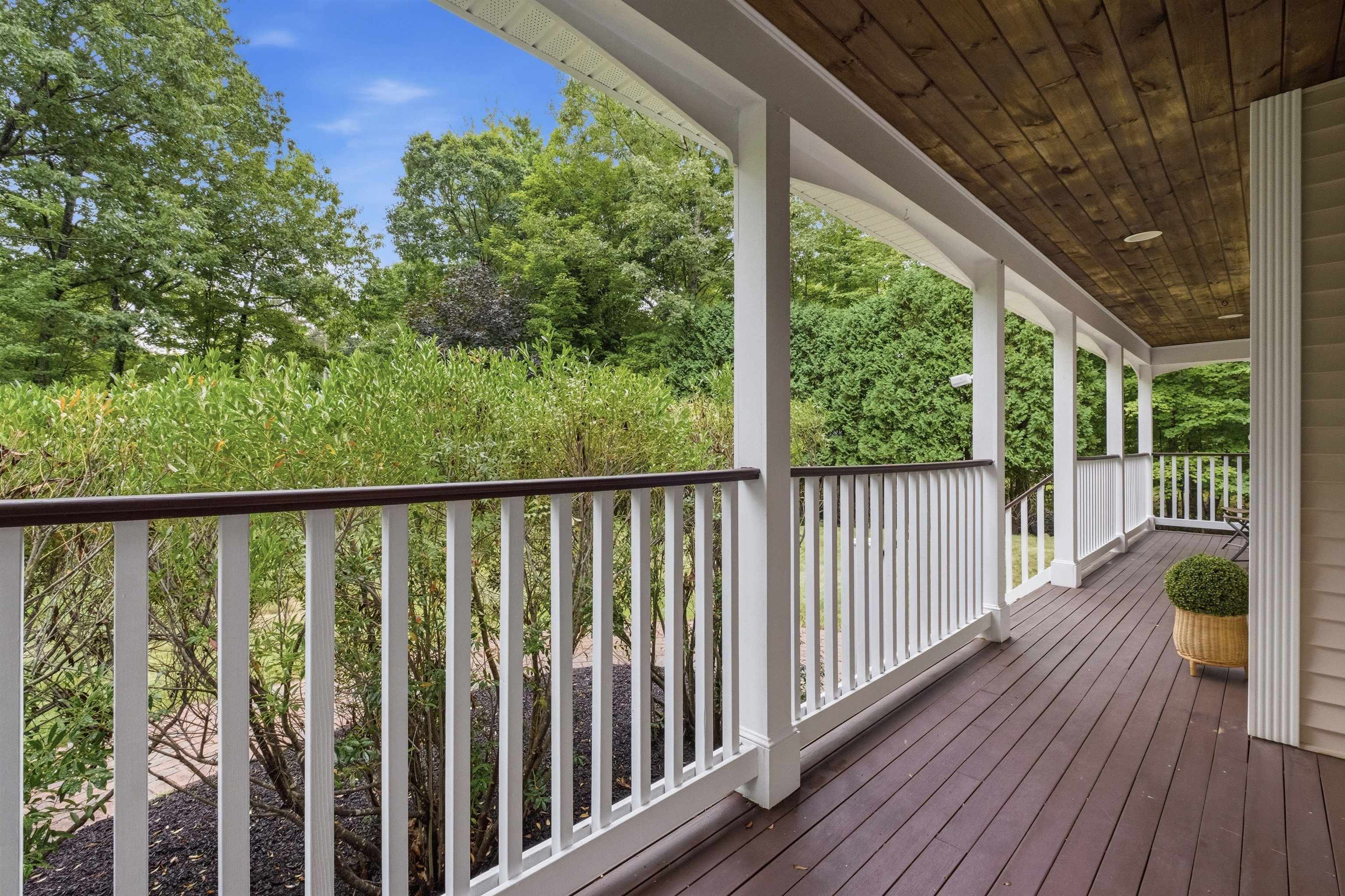 3 Fox Meadow Drive