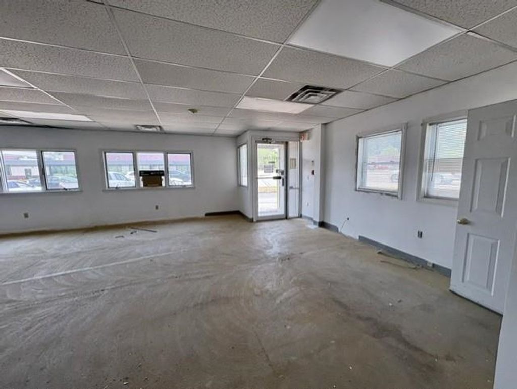 Photo of 1261 Hooksett Road #6, Hooksett, NH 03106 (MLS # 5098506)