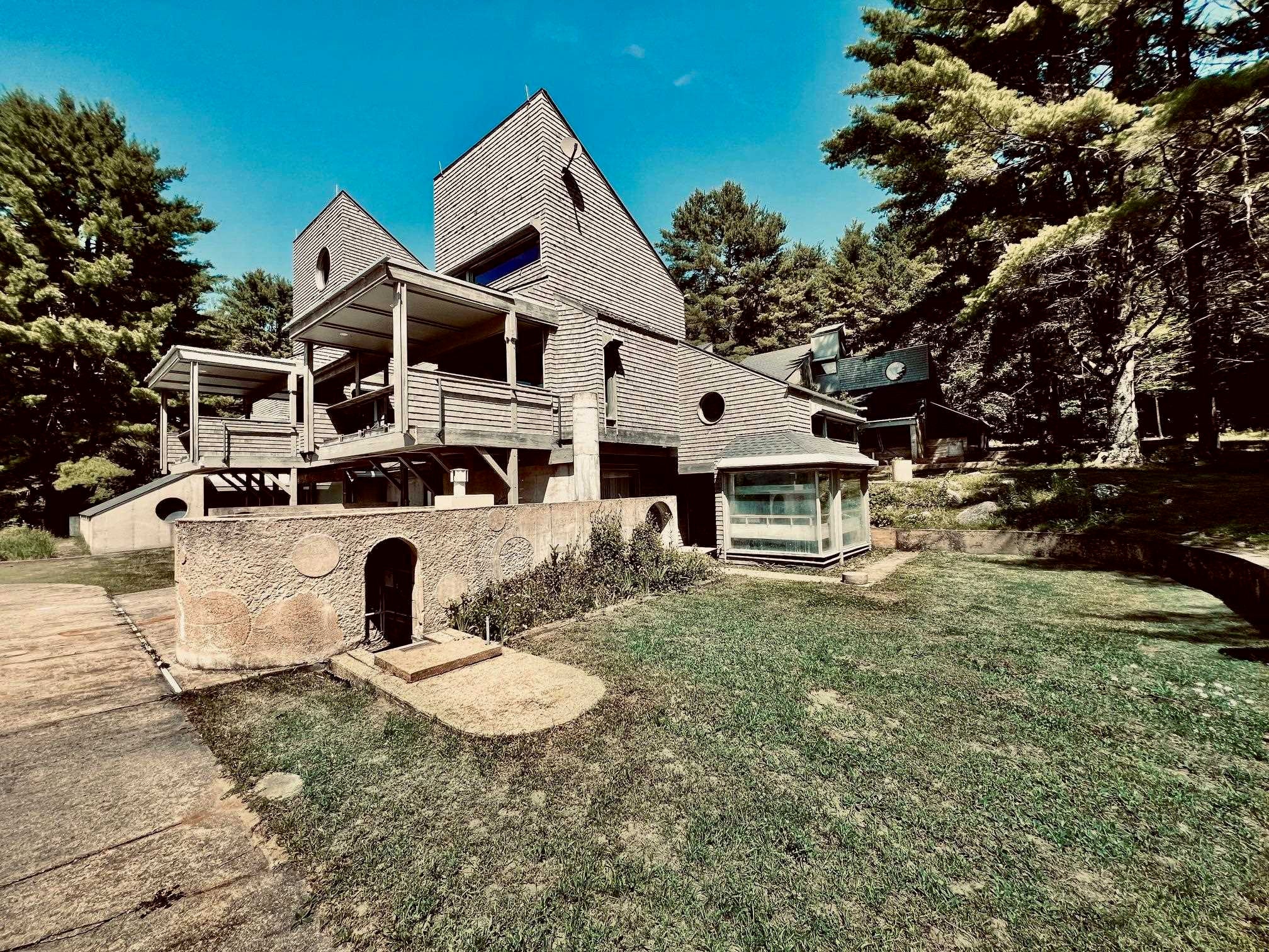 435 & 437 Avery Hill Road