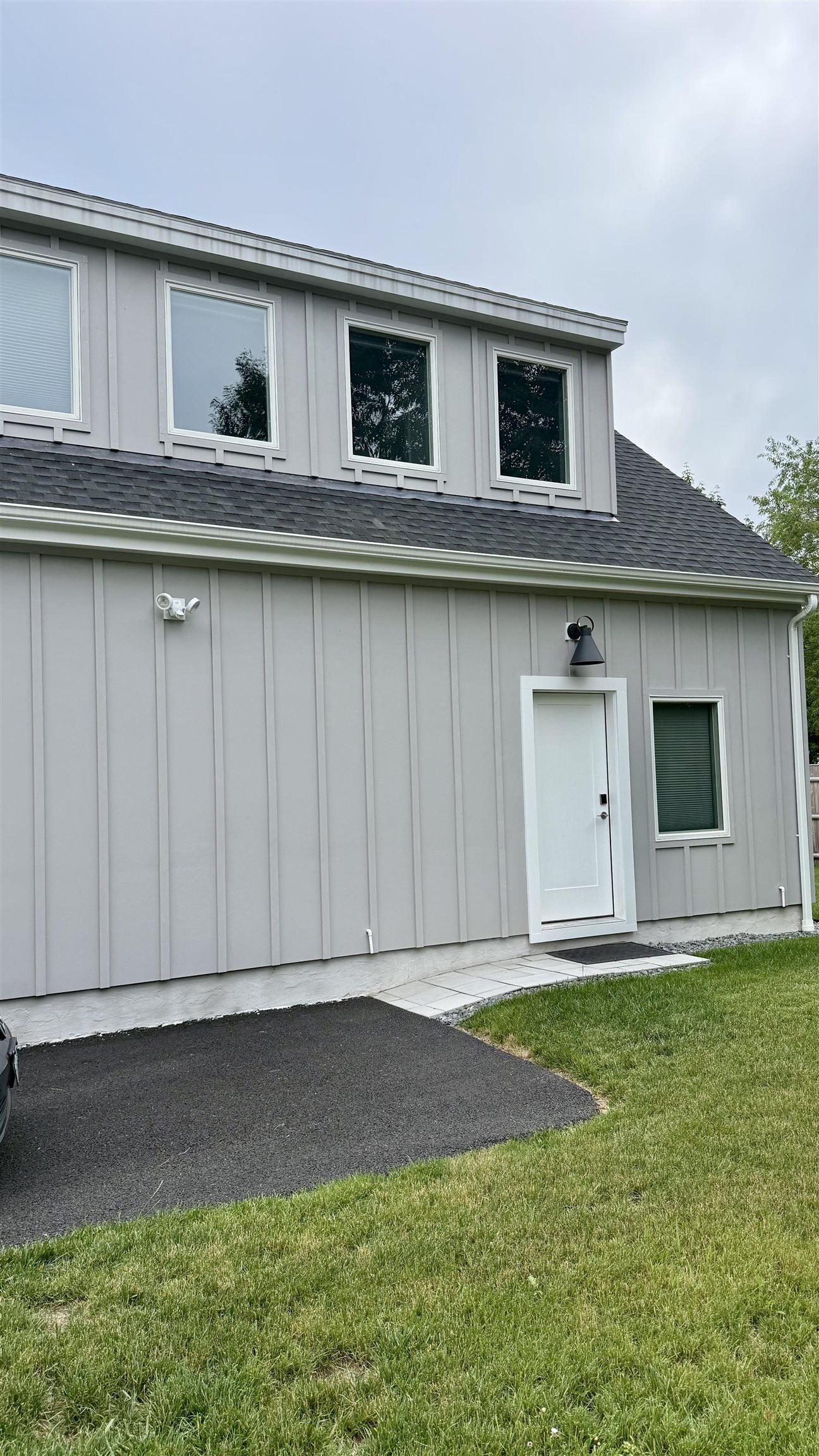 5 Douglas Circle