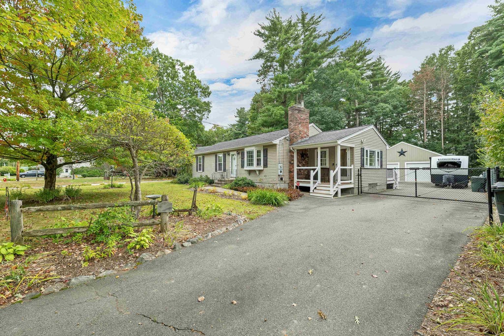 Photo of 175 Glen Forest Drive, Manchester, NH 03109 (MLS # 5112193)