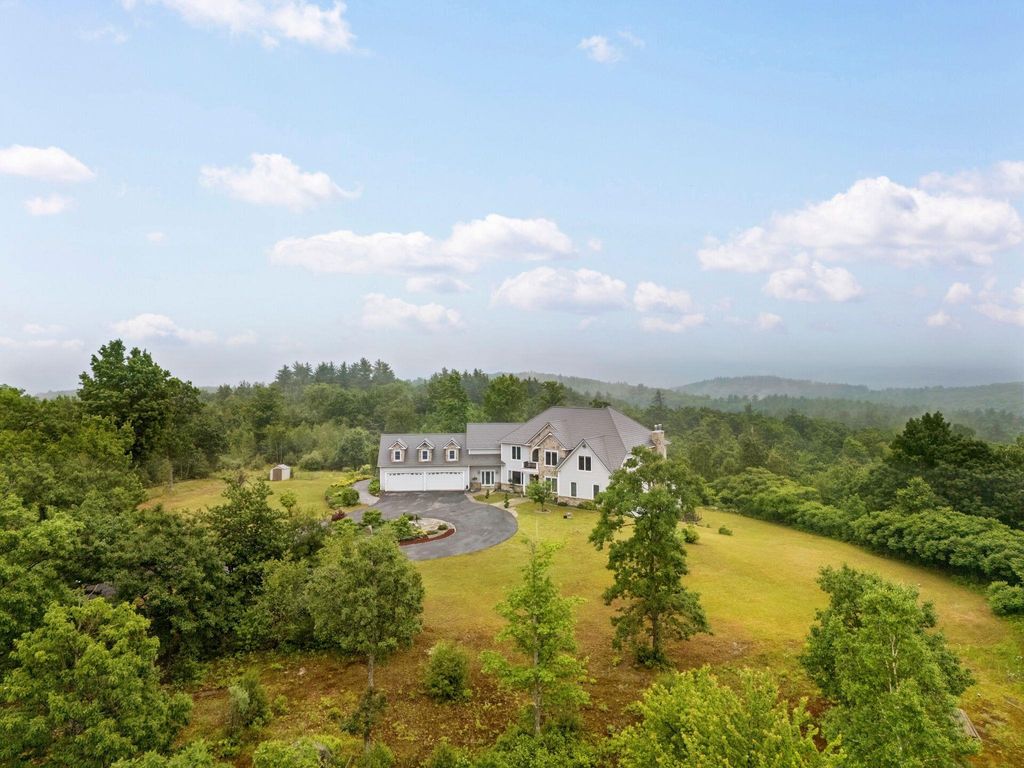 Photo of 129 North Road, Hillsborough, NH 03244 (MLS # 5096444)