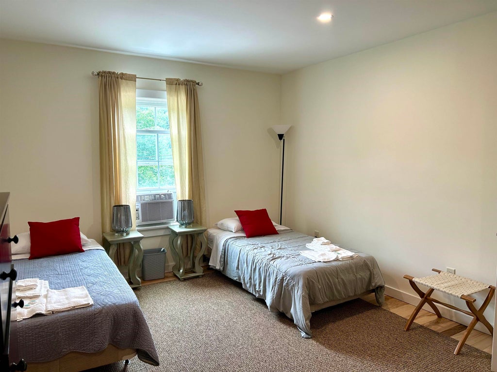 Photo of 62 Lower Main Street #3, Sunapee, NH 03782 (MLS # 5115087)