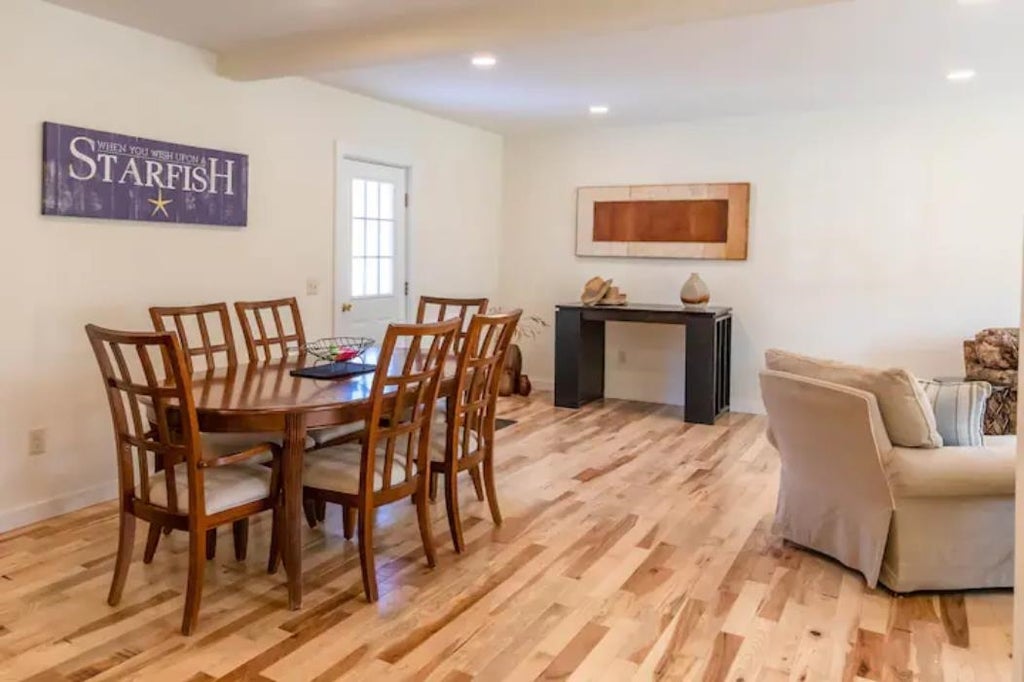 Photo of 62 Lower Main Street #3, Sunapee, NH 03782 (MLS # 5115087)