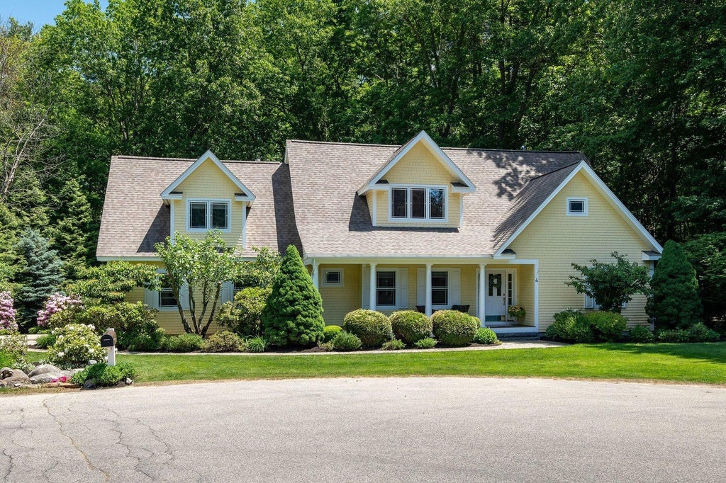 Photo of 4 Jane Appleton Way, Hampton, NH 03842 (MLS # 5103468)
