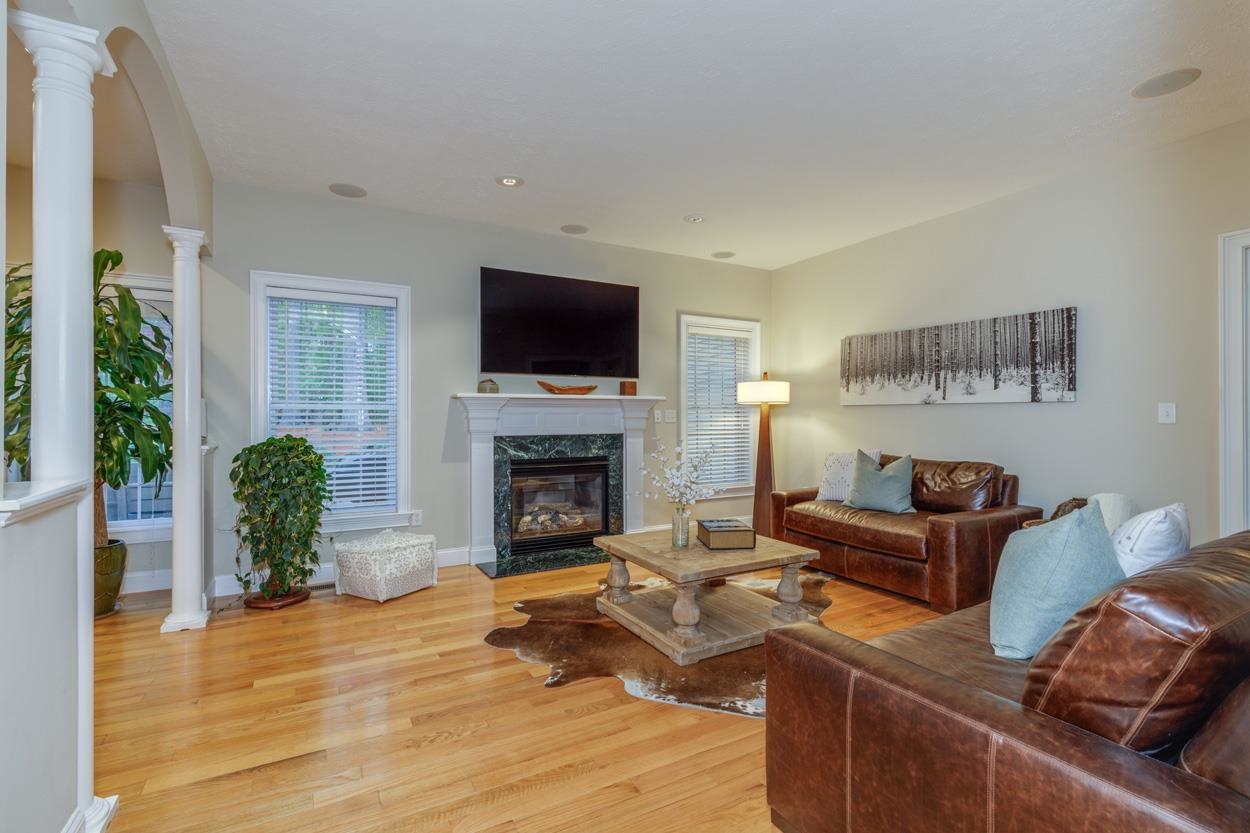 5 Glastombury Drive