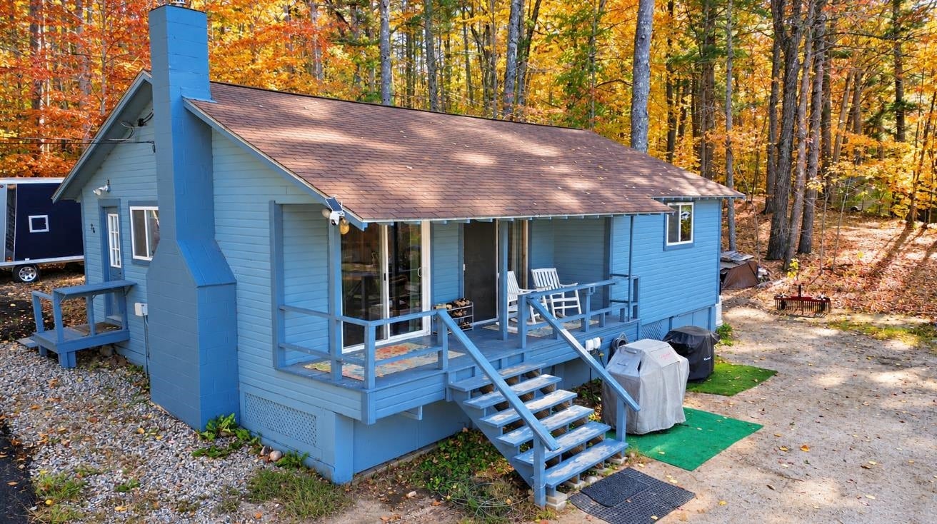 26 Spruce Round Road
