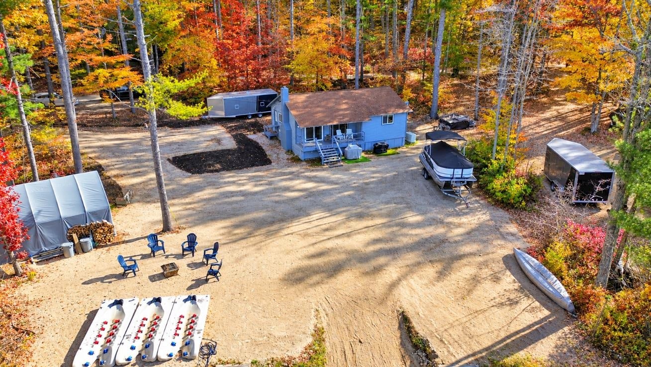 26 Spruce Round Road