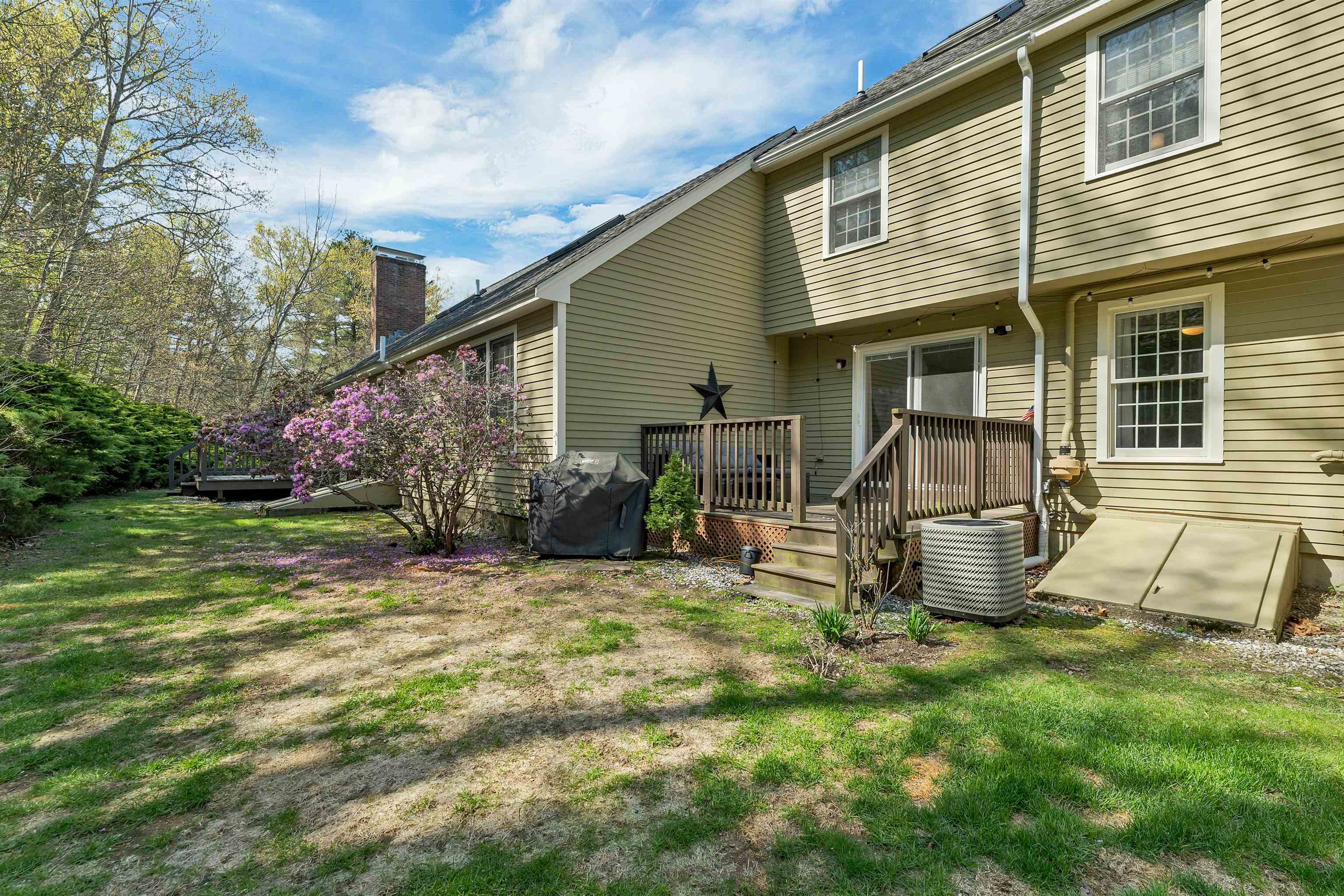 3 Seaver Brook Lane