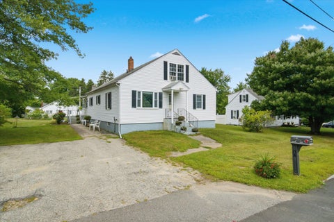 Photo of 12 Wathen Road, Bedford, NH 03110 (MLS # 5113463)