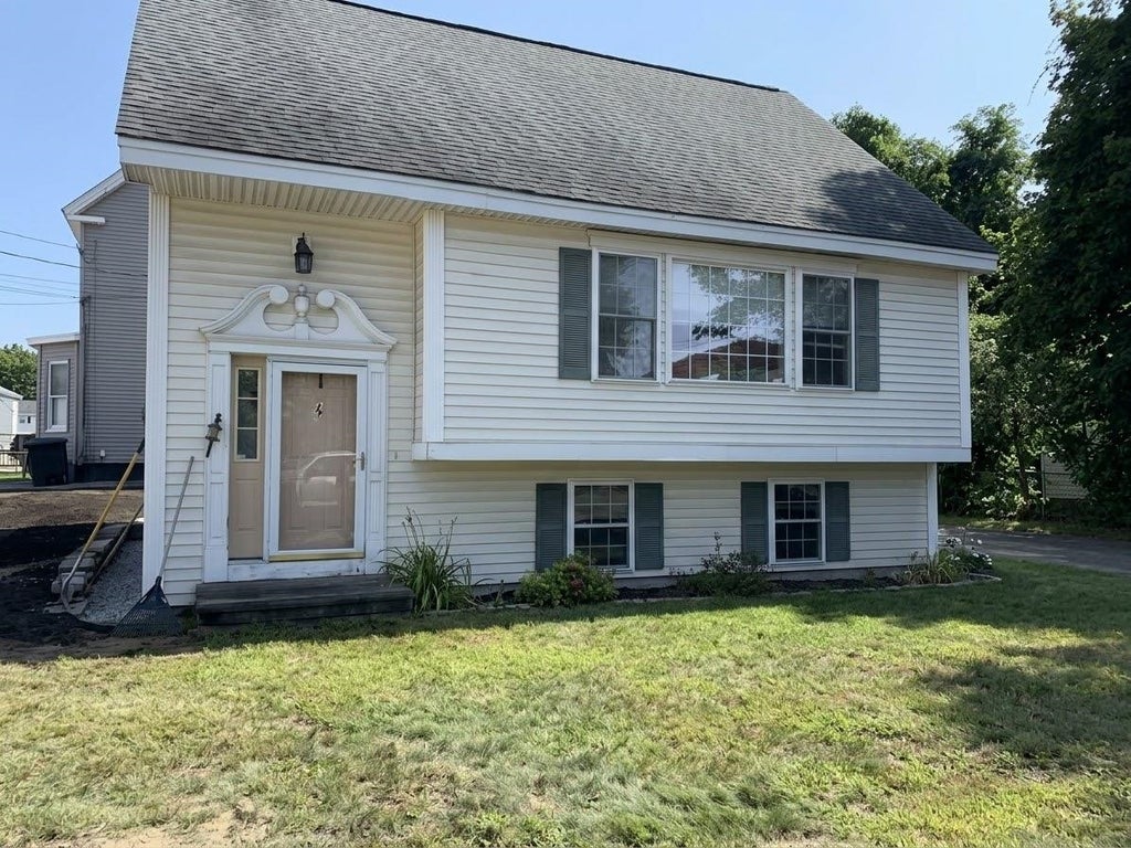 Photo of 17 Burke Street, Nashua, NH 03060 (MLS # 5109448)