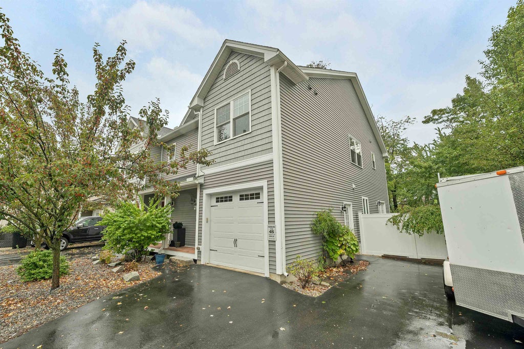 Photo of 45 Varney Street, Manchester, NH 03102 (MLS # 5112148)