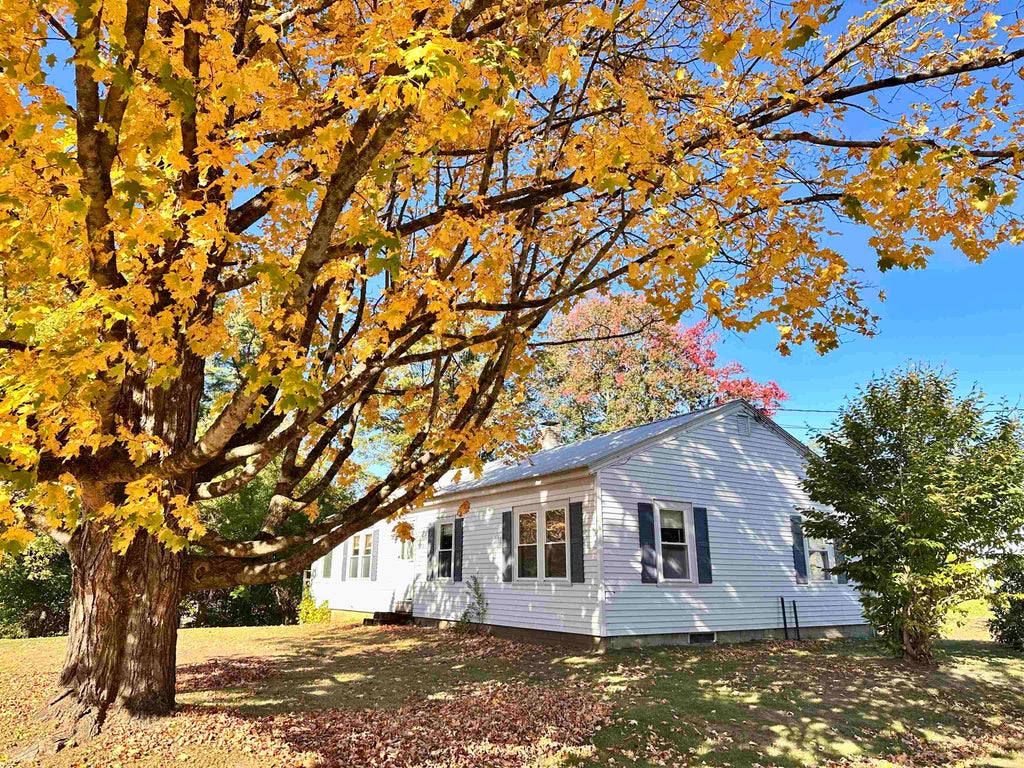 Photo of 25 Pierce Road, Hinsdale, NH 03451 (MLS # 5113121)