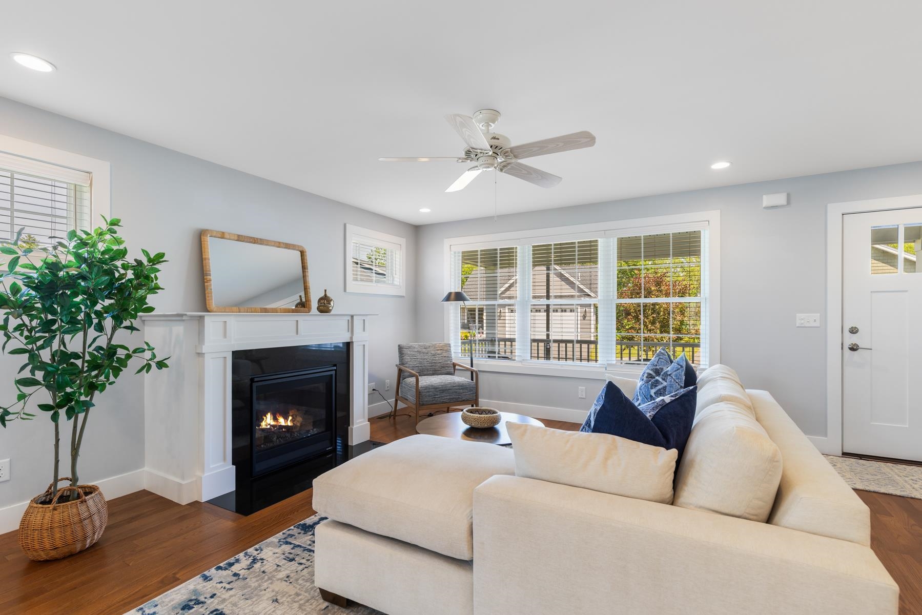 27 MULBERRY Lane