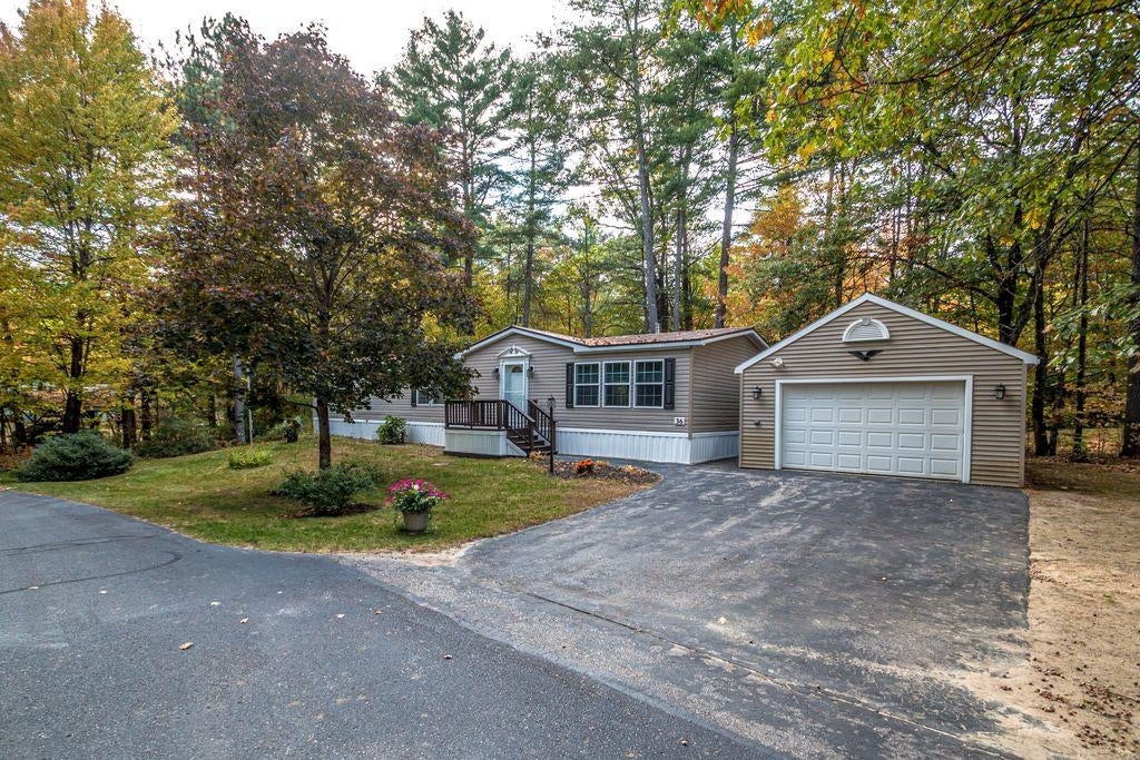 Photo of 36 Cardinal Way, Conway, NH 03813 (MLS # 5113464)