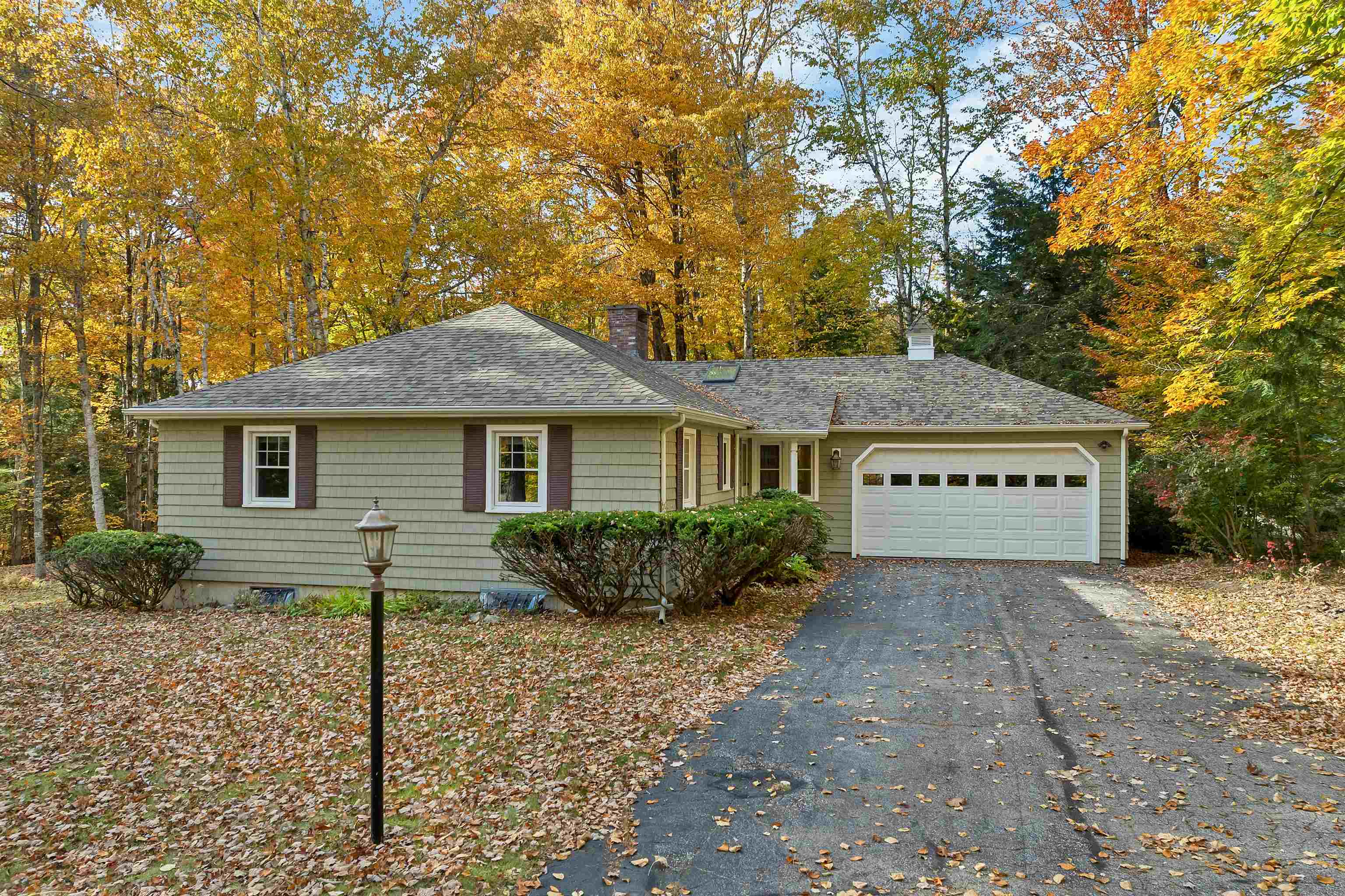 27 Robin Acres Drive