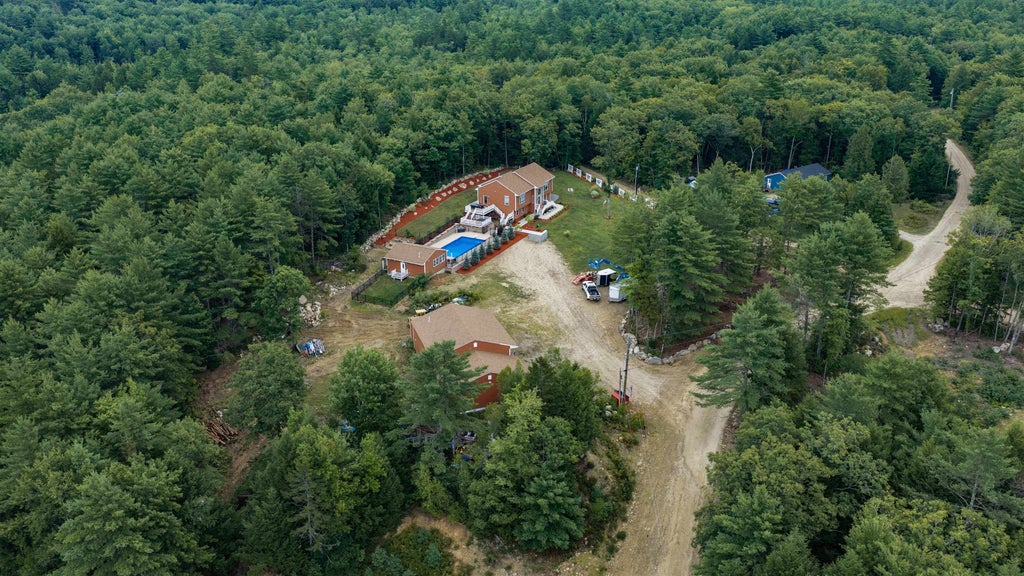 Photo of 86 Beaver Ridge Road, Barnstead, NH 03225 (MLS # 5105662)