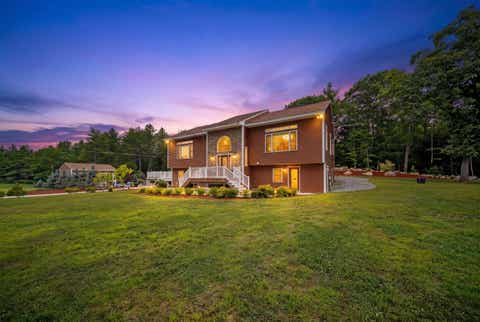 Photo of 86 Beaver Ridge Road, Barnstead, NH 03225 (MLS # 5105662)