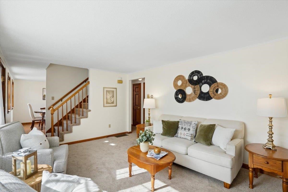 350 Titus Avenue