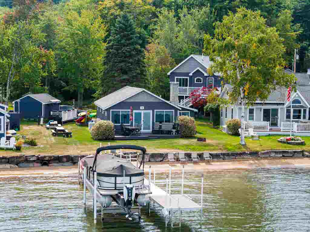 Photo of 36 Elm Street, Alton, NH 03810 (MLS # 5093923)