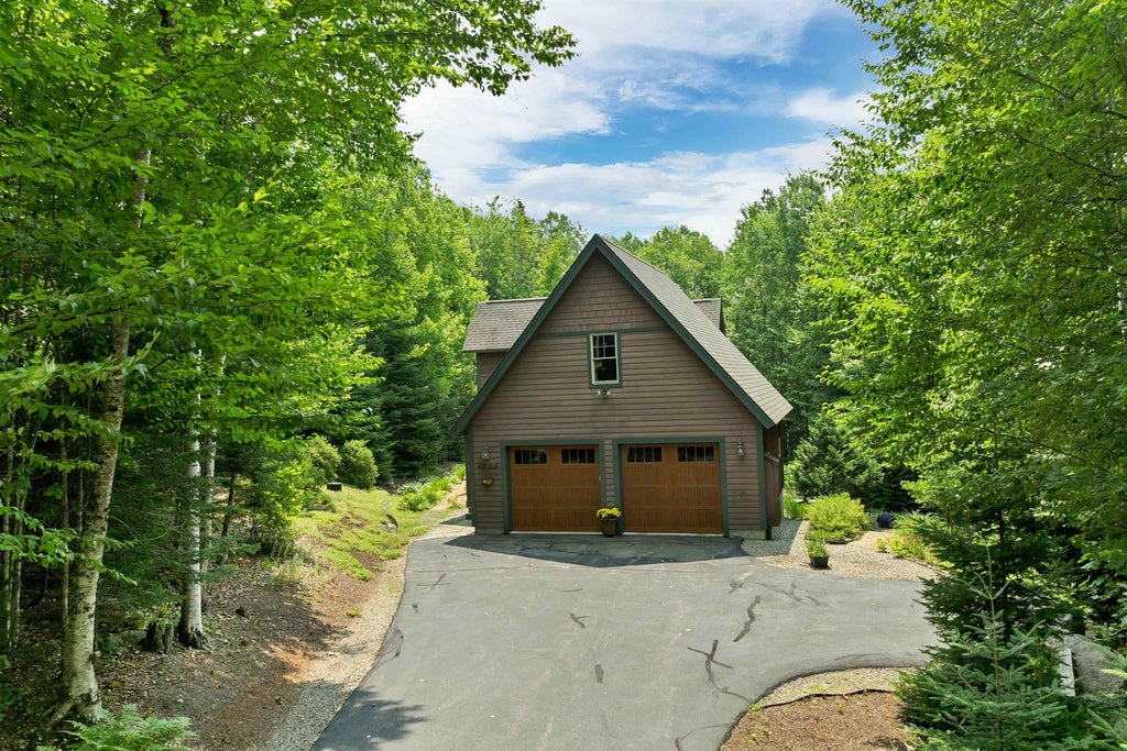 Photo of 42 Cascade Ridge Road, Waterville Valley, NH 03215 (MLS # 5100479)