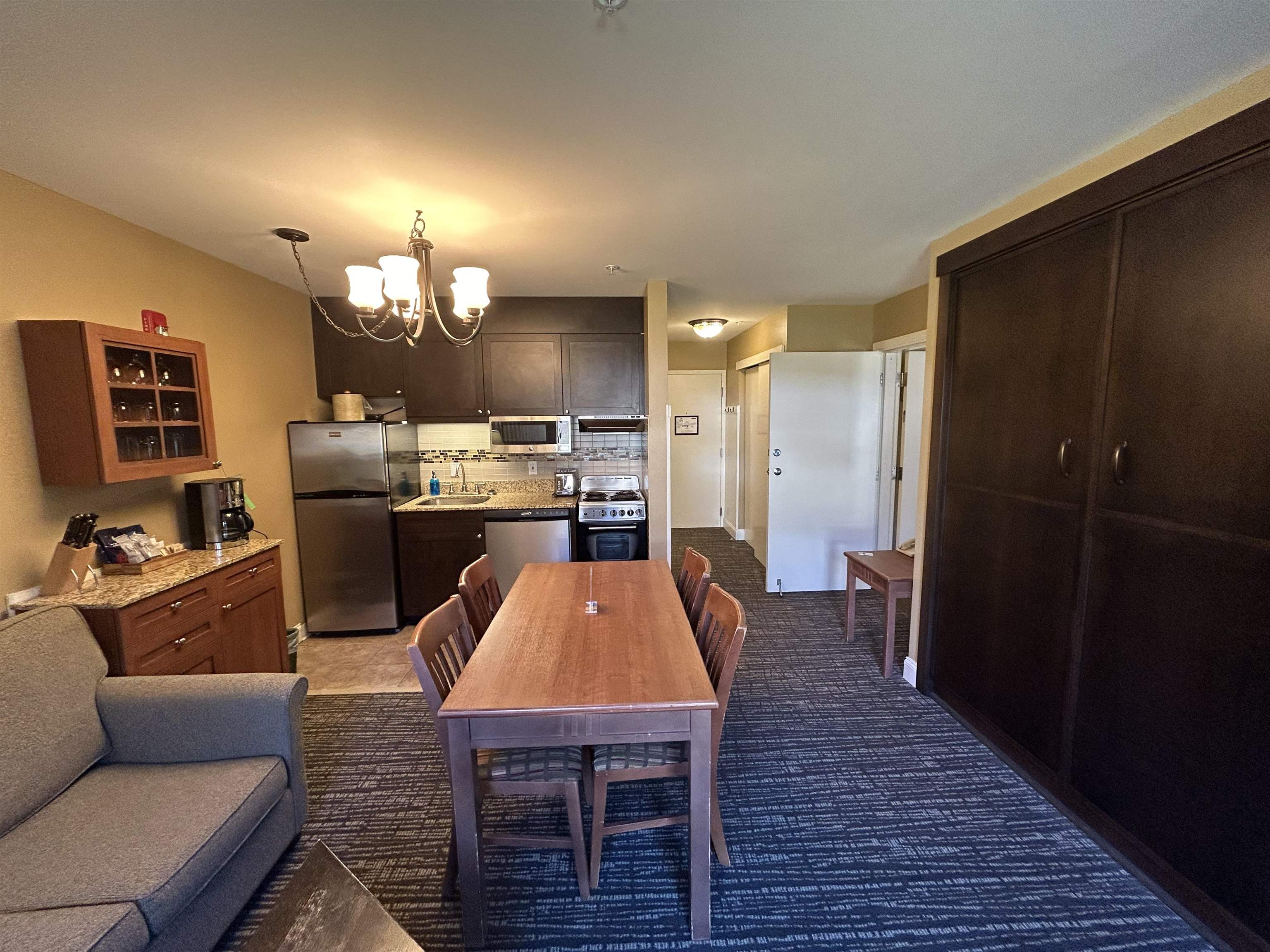 145/47 Qtr.1,89 Grand Summit Way - Photo 2