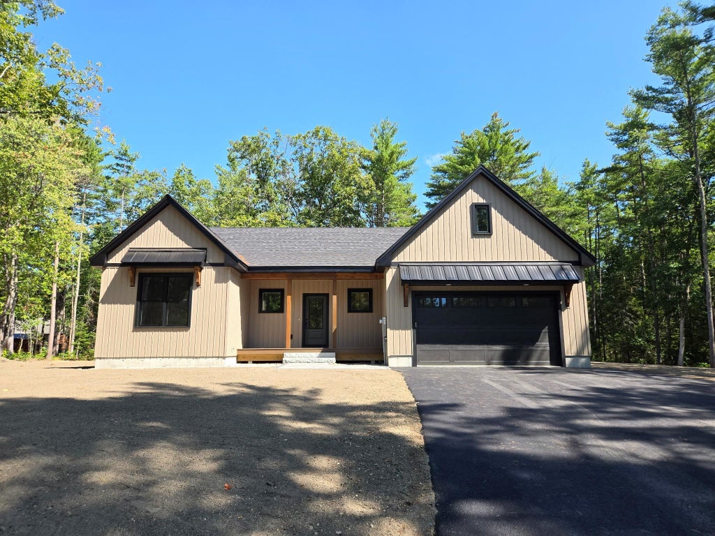 Photo of 10 Winchester Lane, Tuftonboro, NH 03850 (MLS # 5100567)