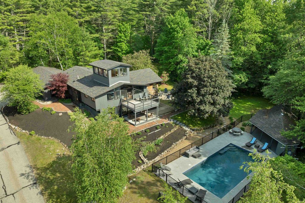 Photo of 11 Tracy Way, Meredith, NH 03253 (MLS # 5095922)