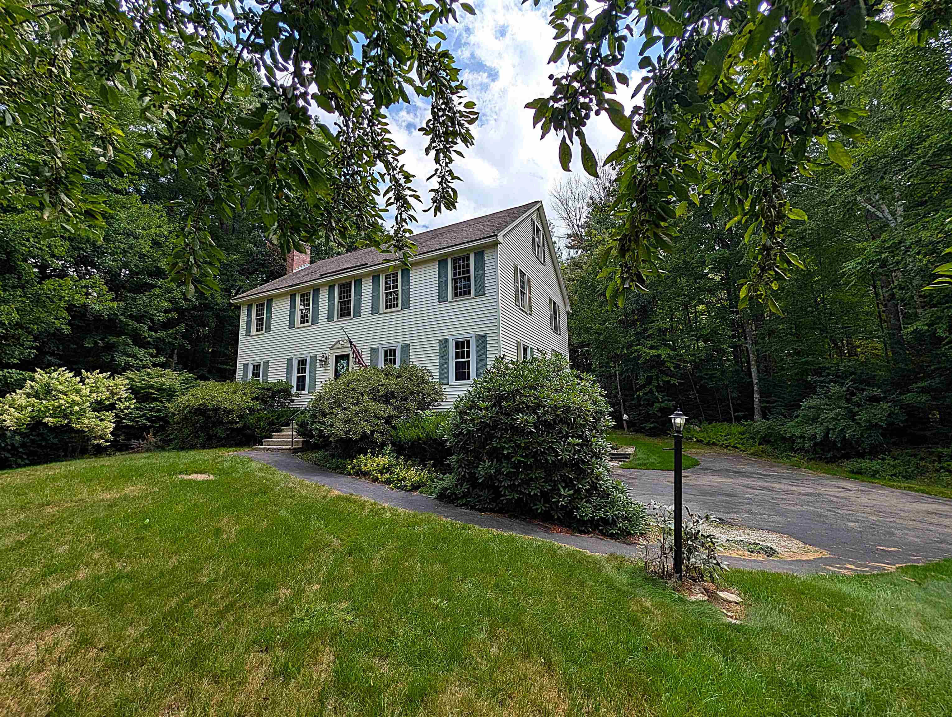 2 Nutfield Drive