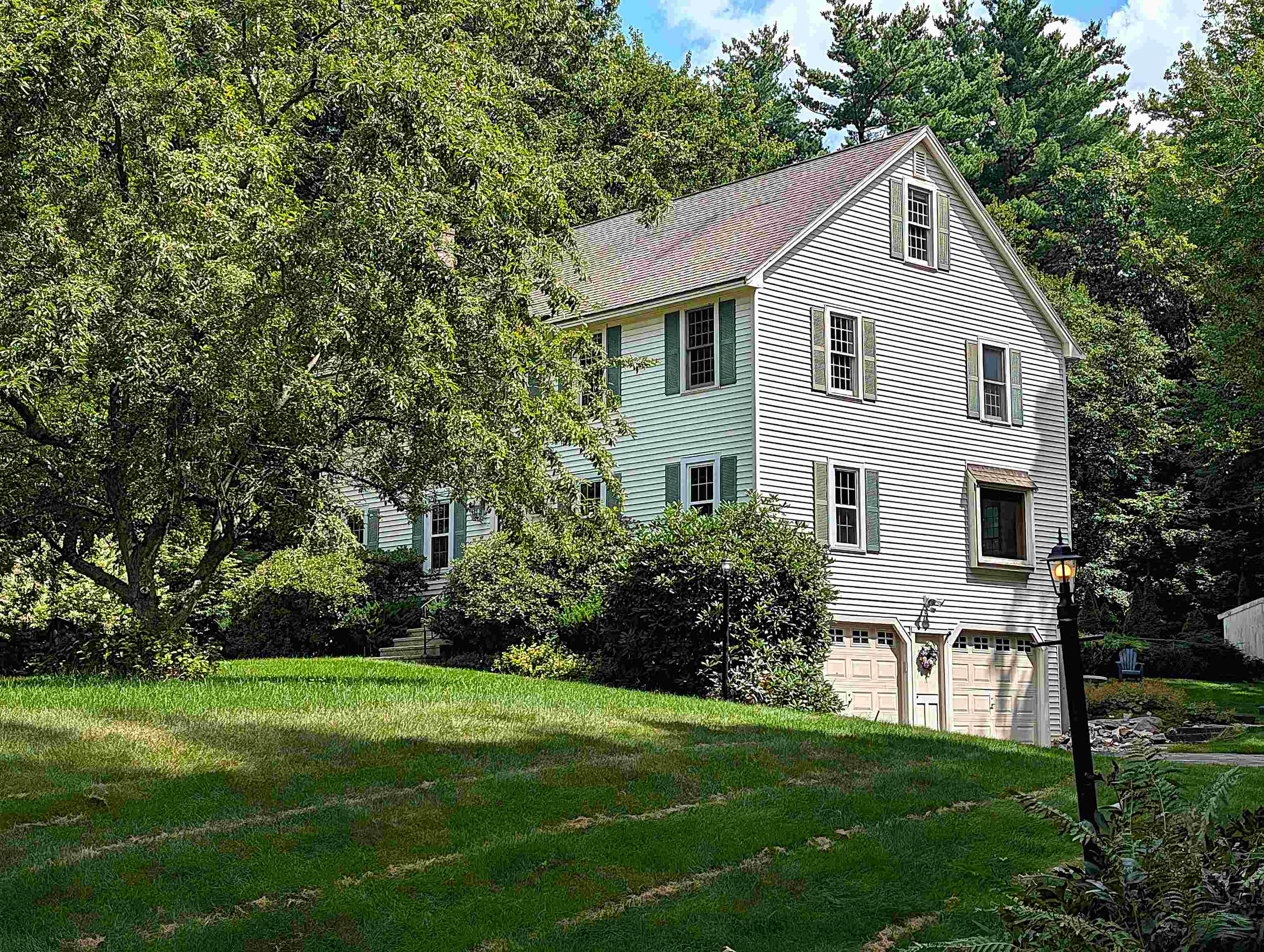 2 Nutfield Drive