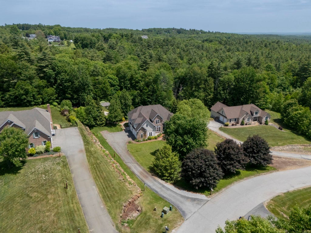 Photo of 12 Rachel Way, Bedford, NH 03110 (MLS # 5093621)
