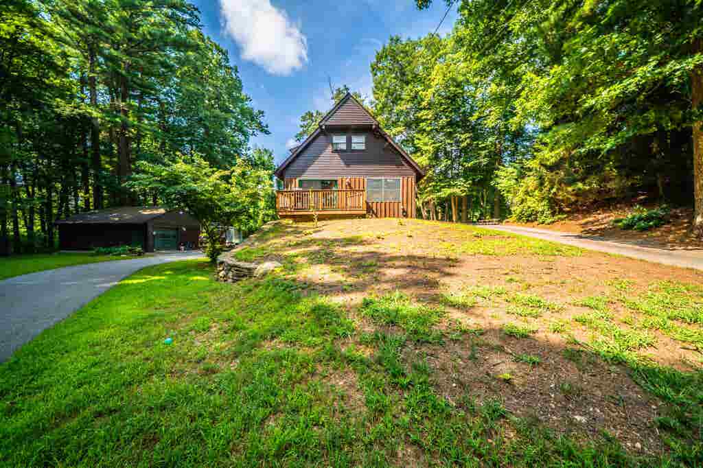 Photo of 52 Pond Road, Derry, NH 03038 (MLS # 5104108)