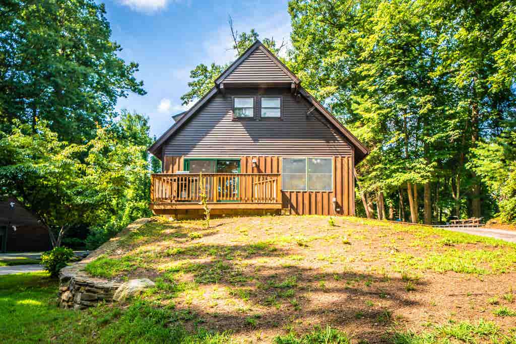 Photo of 52 Pond Road, Derry, NH 03038 (MLS # 5104108)