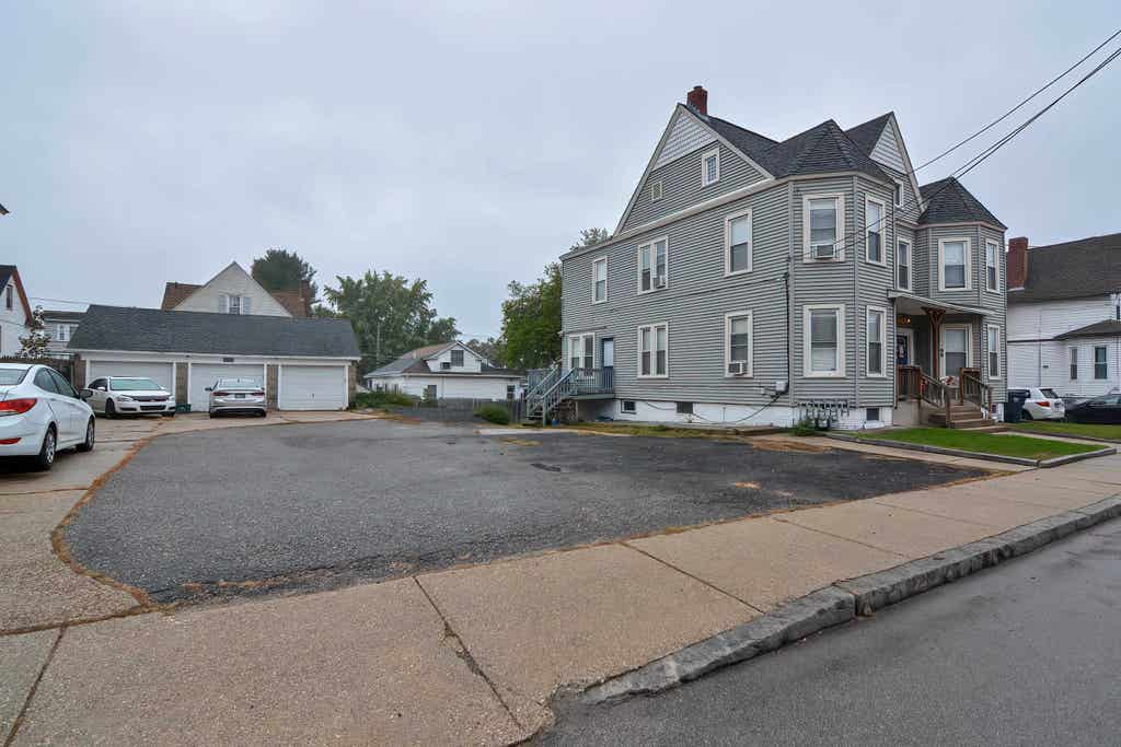 Photo of 99 Palm Street, Nashua, NH 03060 (MLS # 5105726)