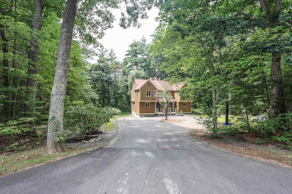 Photo of 36 Lindsey Way #A, Goffstown, NH 03045 (MLS # 5102998)