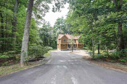 Photo of 36 Lindsey Way #A, Goffstown, NH 03045 (MLS # 5102998)