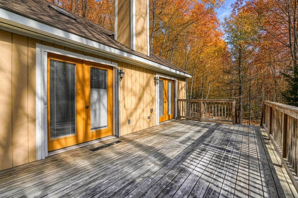 Photo of 125 Bear Road, Haverhill, NH 03785 (MLS # 5111793)