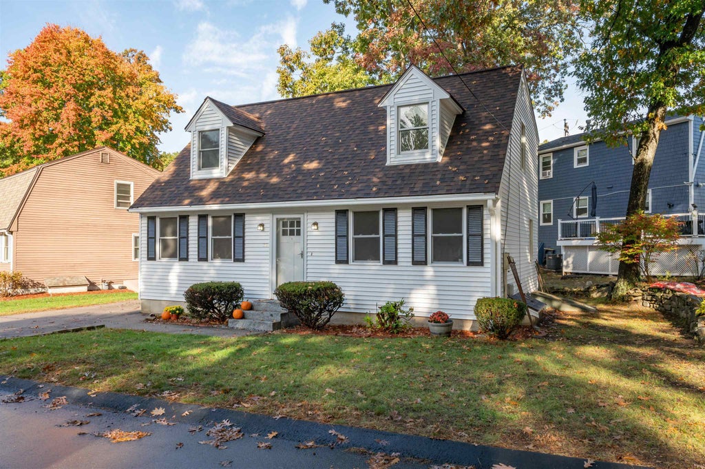 Photo of 36 Carlene Drive, Nashua, NH 03062 (MLS # 5114644)