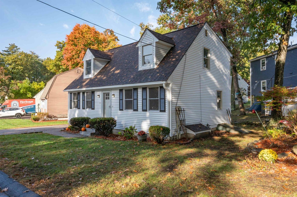 Photo of 36 Carlene Drive, Nashua, NH 03062 (MLS # 5114644)