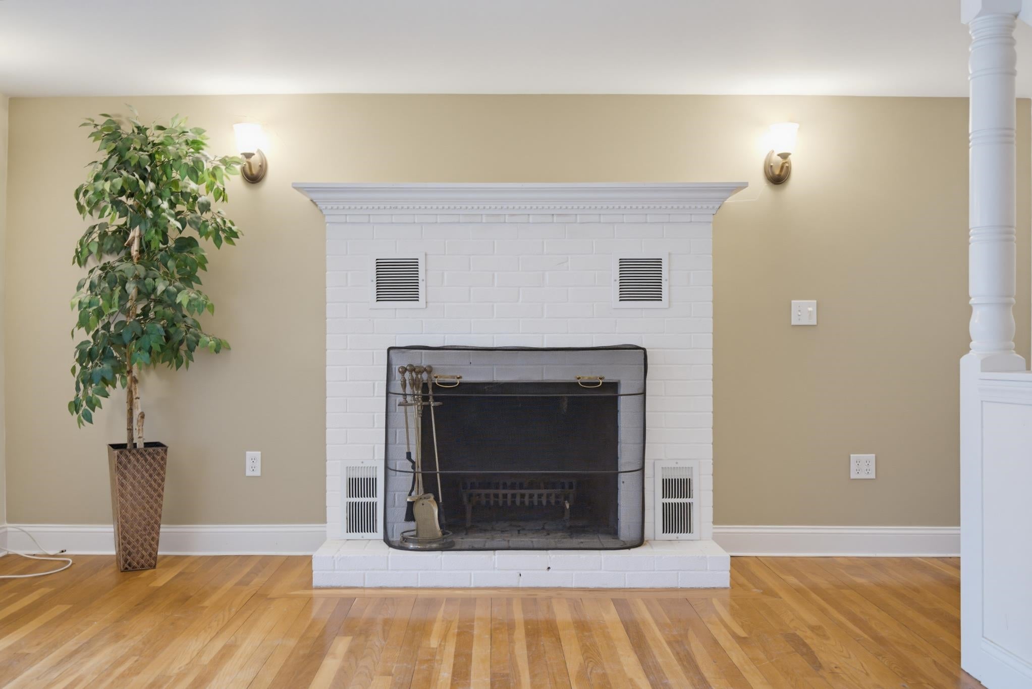 35 Pleasant Street